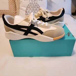 Stylish Beige, Black, And White Sneakers By Fashion Shoes